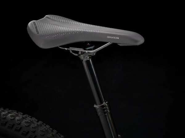 Bicykel Trek Roscoe 6 Lithium Grey/Cobra Blood 2021