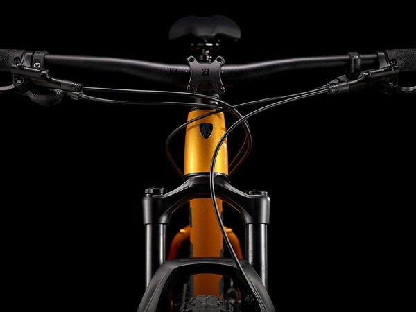 Bicykel Trek Roscoe 7 Factory Orange/Metallic Gunmetal 2021