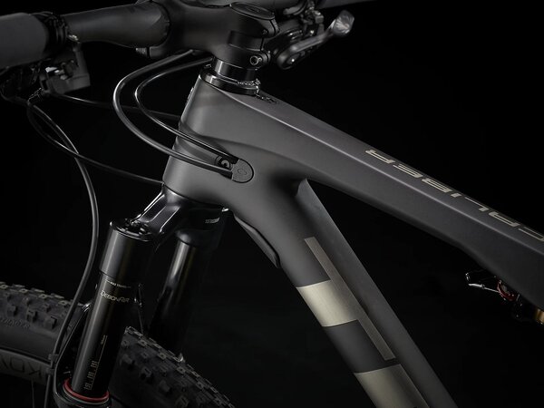 Bicykel Trek Supercaliber 9.9 XX1 Matte Raw Carbon/Gloss Trek Black 2021