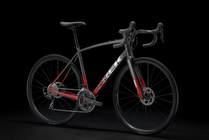 Bicykel Trek Domane AL 5 Disc Lithium Grey to Crimson Fade 2023