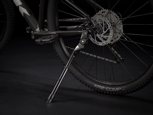 Bicykel Trek Marlin 6 Rage Red to Dnister Black Fade 2022