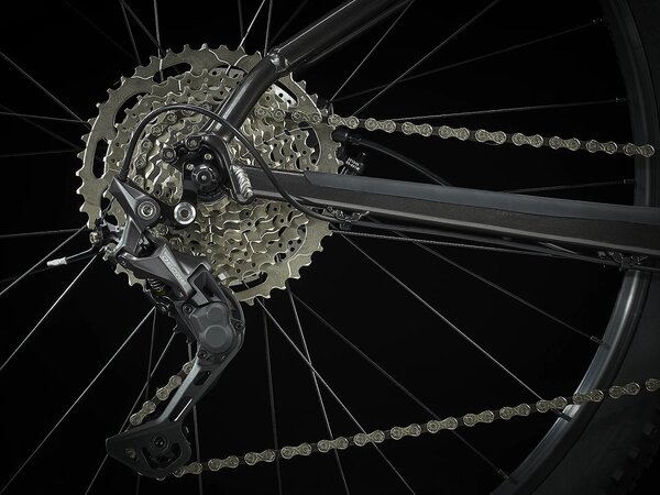 Bicykel Trek Marlin 6 Rage Red to Dnister Black Fade 2022