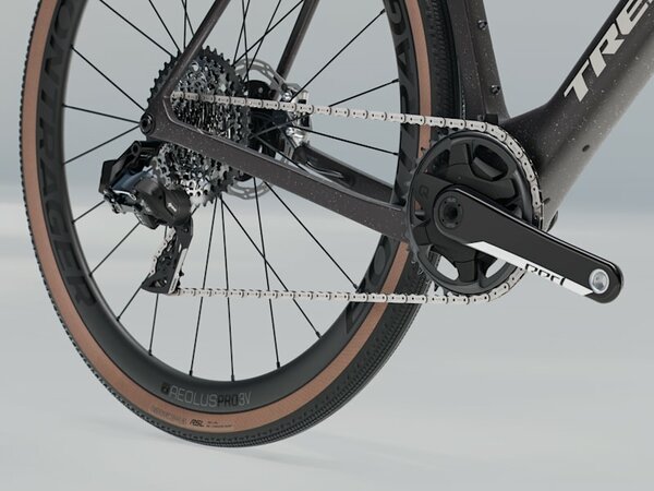 Bicykel Trek Checkmate SLR 8 AXS Gloss Trek Black/Matte Carbon Smoke 2025