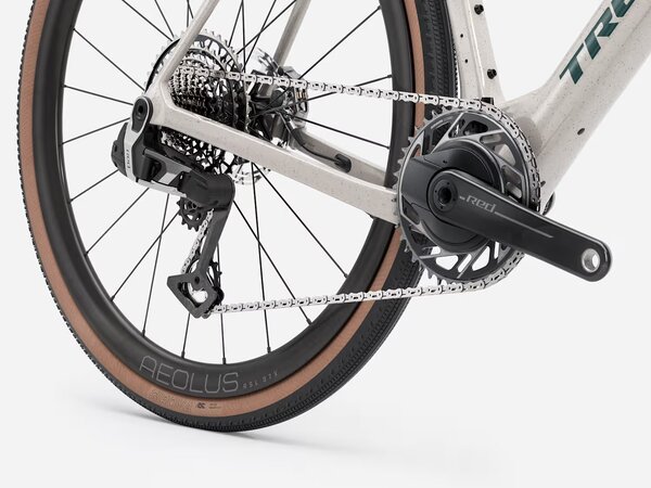 Bicykel Trek Checkmate SLR 9 AXS Buff Beige/Supernova Splatter 2027