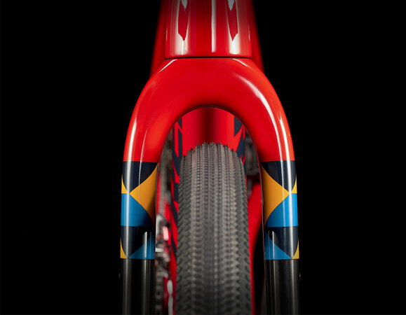 Bicykel Trek Checkpoint SL 5 Radioactive Red/Nautical Navy 2023