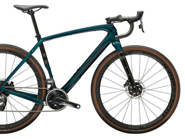 Testovaný bicykel Trek Checkpoint SL 7 eTap Dark Aquatic/Carbon Smoke 2023