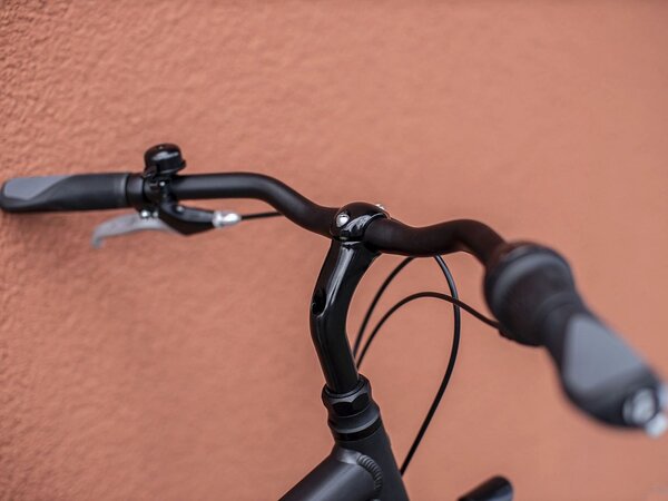 Bicykel Trek District 1 Equipped Matte Dnister Black 2023