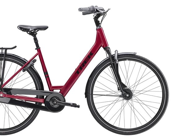 Bicykel Trek District 2 Lowstep Rage Red Satin 2025