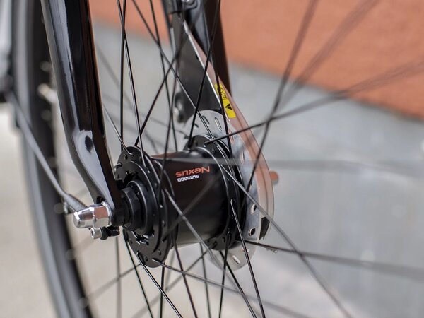 Bicykel Trek District 2 Equipped Lithium Grey 2023