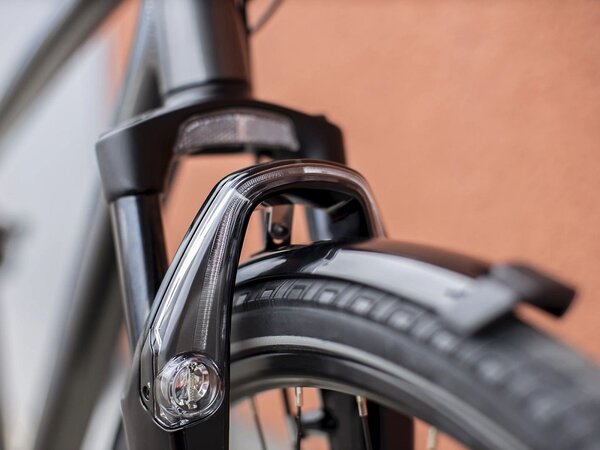 Bicykel Trek District 2 Equipped Lithium Grey 2023