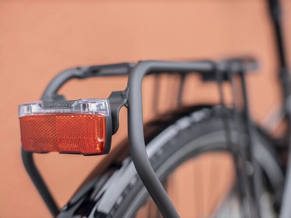 Bicykel Trek District 2 Equipped Lithium Grey 2023