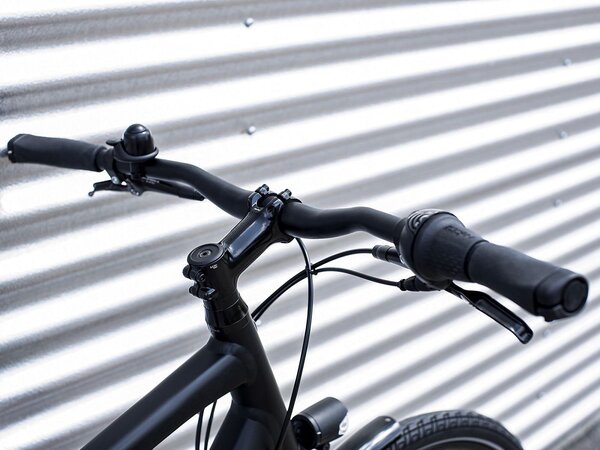 Bicykel Trek District 3 Equipped Matte Trek Black 2023