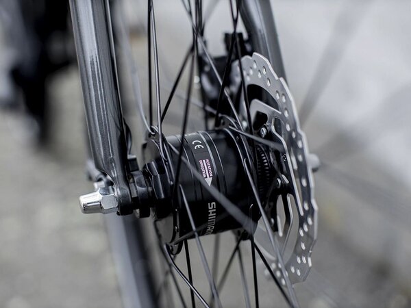 Bicykel Trek District 4 Equipped Stagger Lithium Grey 2023