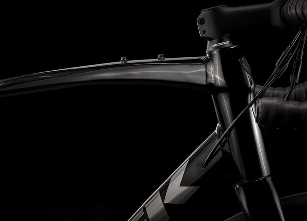 Bicykel Trek Domane AL 4 Disc Gloss Trek Black/Matte Trek Black 2022