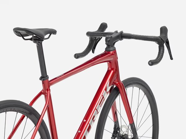 Bicykel Trek Domane AL 4 Gen 4 Fury Red 2027