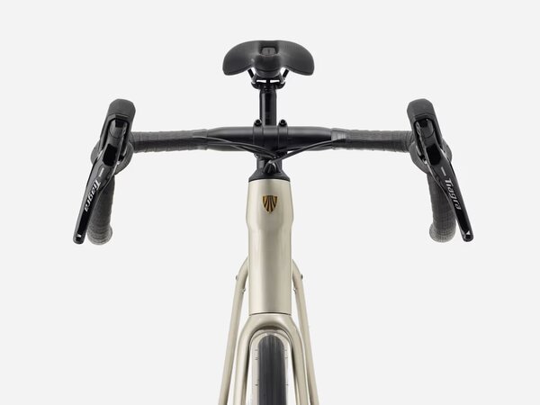 Bicykel Trek Domane AL 4 Gen 4 Gloss Supernova 2027