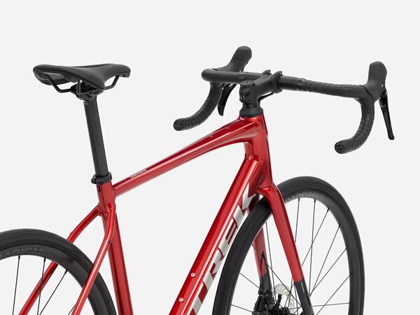 Bicykel Trek Domane AL 5 Gen 4 Fury Red 2027