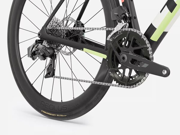 Bicykel Trek Domane SL 6 AXS Gen 5 Matte Era White/Deep Smoke 2027