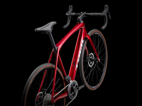 Bicykel Trek Domane SL 6 AXS Gen 4 Crimson 2024