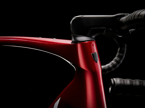 Bicykel Trek Domane SL 6 AXS Gen 4 Crimson 2024