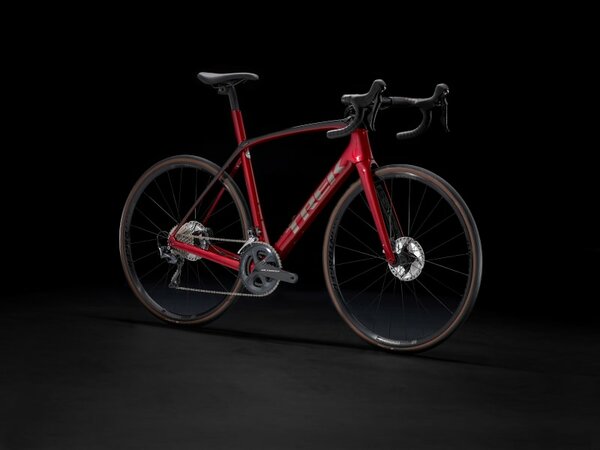 Bicykel Trek Domane SL 6 Gen 3 Crimson/Trek Black 2024