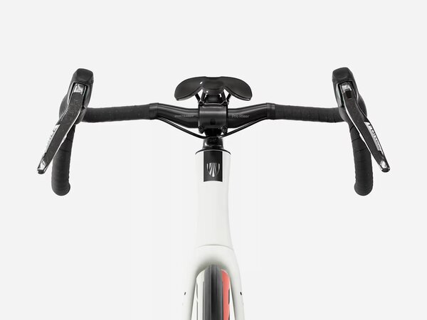 Bicykel Trek Domane SL 7 AXS 1×13 Gen 5 Matte Era White/Deep Smoke 2027