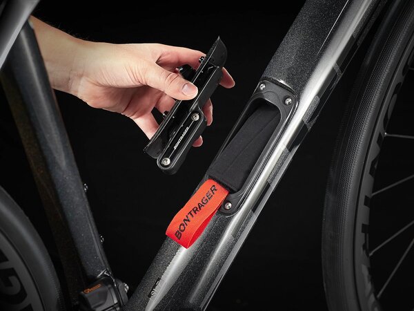 Bicykel Trek Domane SL 7 Gen 3 Dark Prismatic/Trek Black 2022