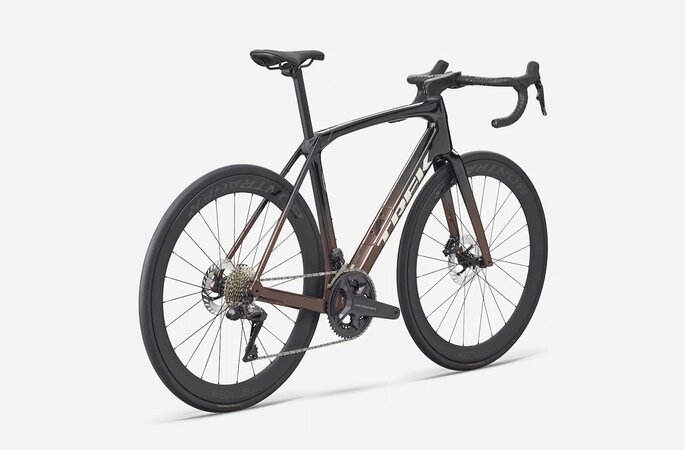 Bicykel Trek Domane SL 7 Gen 4 Dark Star to Bronze Age Fade 2026