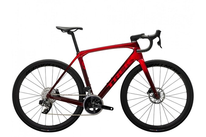 Bicykel Trek Domane SLR 6 AXS Gen 4 Metallic Red Smoke to Red Carbon Smoke 2024