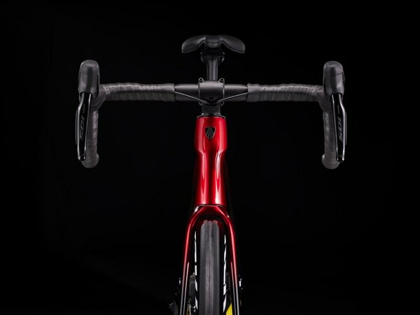 Bicykel Trek Domane SLR 6 Gen 4 Metallic Red Smoke to Blue Smoke Fade 2024