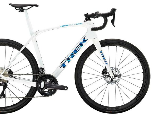 Testovaný bicykel Trek Domane SLR 7 White/Blue 2022