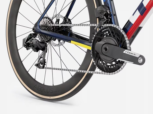 Bicykel Trek Domane SLR 7 AXS Gen 5 Navy Smoke/Trek White 2027