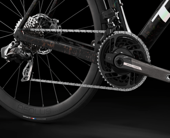 Bicykel Trek Domane SLR 7 AXS Gen 4 Carbon Smoke/Prismatic Marble 2025