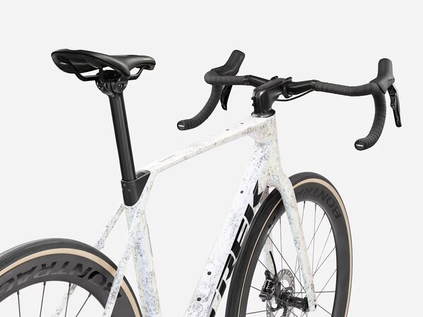 Bicykel Trek Domane SLR 7 Gen 5 Mother of Pearl/Silver Marble 2027