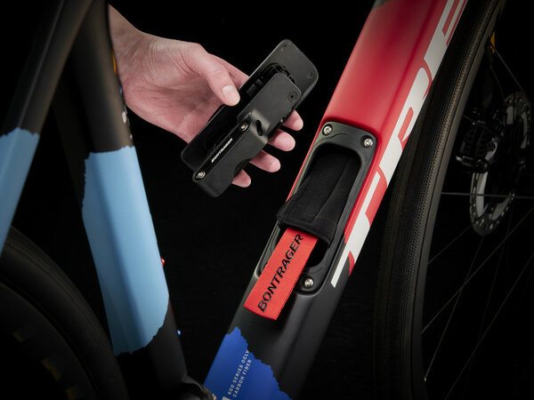 Bicykel Trek Domane SLR 7 Gen 4 Trek Black 2025