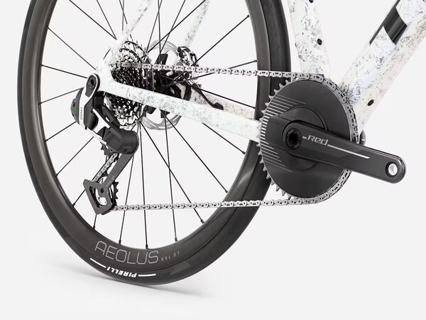 Bicykel Trek Domane SLR 9 AXS 1×13 Gen 5 Mother of Pearl/Silver Marble 2027