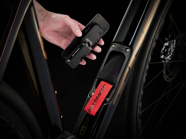 Bicykel Trek Domane SLR 9 AXS Gen 4 Axinite Flip/Trek Black 2024