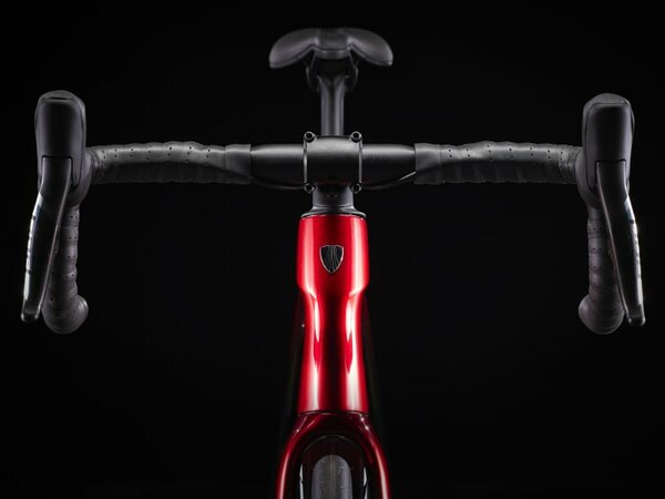 Bicykel Trek Domane SLR 9 AXS Gen 4 Team Replica:Metallic Red Smoke to Blue Smoke Fade 2024