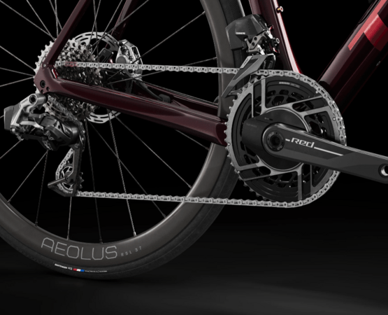 Bicykel Trek Domane SLR 9 AXS Gen 4 Metallic Red Smoke to Red Carbon Smoke 2025