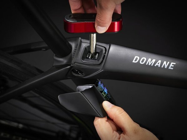 Bicykel Trek Domane SLR 9 Gen 4 Deep Smoke 2024