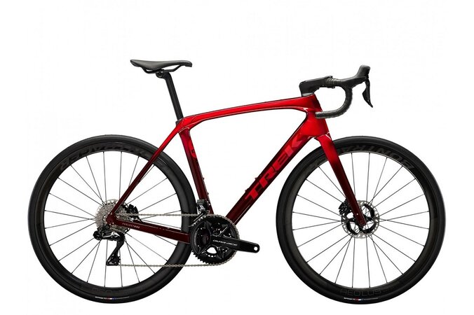 Bicykel Trek Domane SLR 9 Gen 4 Metallic Red Smoke to Red Carbon Smoke 2025