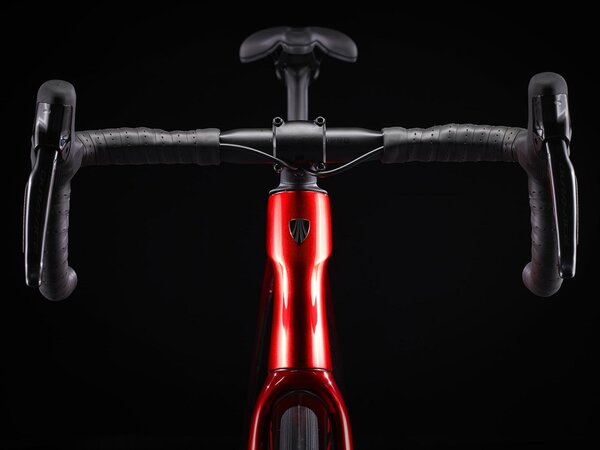 Bicykel Trek Domane SLR 9 Gen 4 Metallic Red Smoke to Red Carbon Smoke 2025