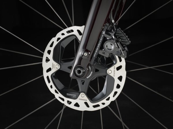 Bicykel Trek Domane SLR 9 Gen 4 Metallic Red Smoke to Red Carbon Smoke 2025