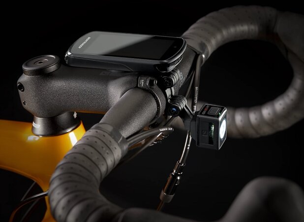 Bicykel Trek Émonda ALR 4 Radioactive Red to Marigold Fade 2022