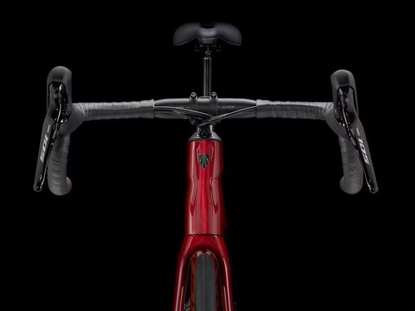 Bicykel Trek Émonda ALR 5 Crimson/Dark Carmine Fade 2025