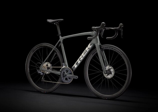 Bicykel Trek Émonda SL 6 Disc Pro Lithium Grey/Brushed Chrome 2022