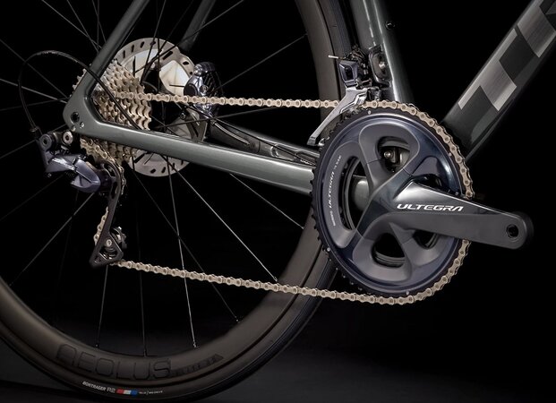 Bicykel Trek Émonda SL 6 Disc Pro Lithium Grey/Brushed Chrome 2022