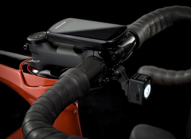 Bicykel Trek Émonda SL 6 Disc Pro Trek Black/Radioactive Red 2023