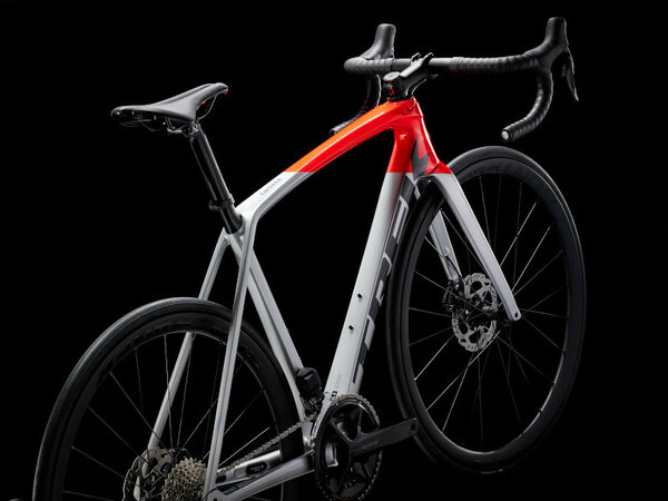 Bicykel Trek Émonda SL 6 Pro Quicksilver/Radioactive Red E 2023