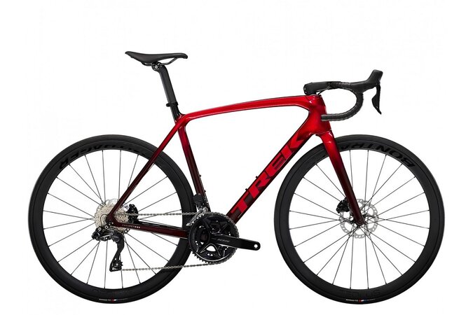 Bicykel Trek Émonda SLR 6 Metallic Red Smoke to Red Carbon Smoke 2024